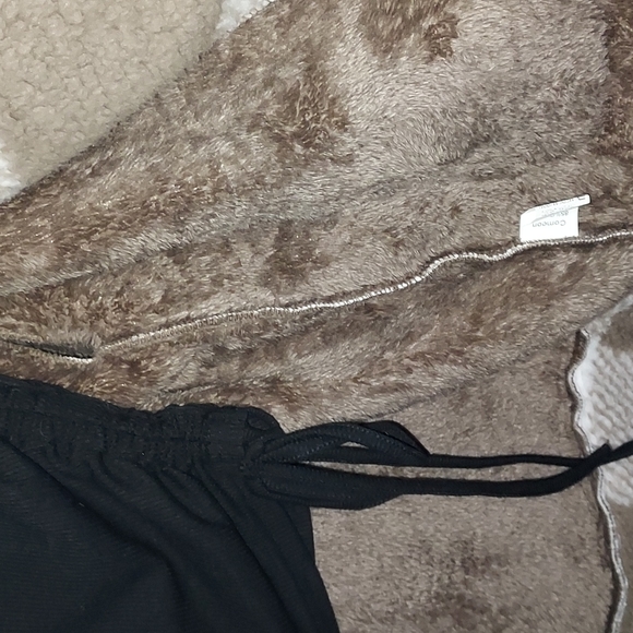 Teddy bear Buffalo plaid Super plush jacket. - Picture 7 of 8